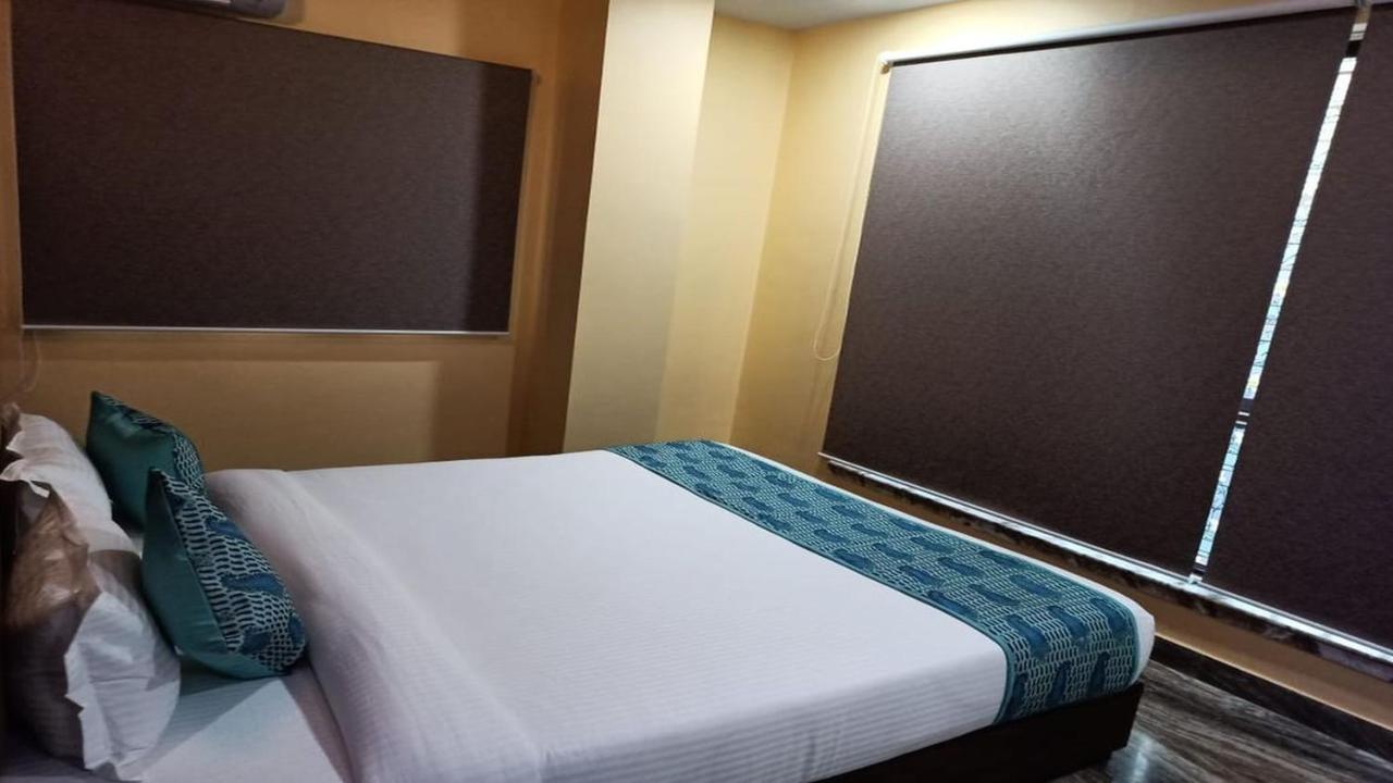 Hotel Aloka Residency Καλκούτα Εξωτερικό φωτογραφία