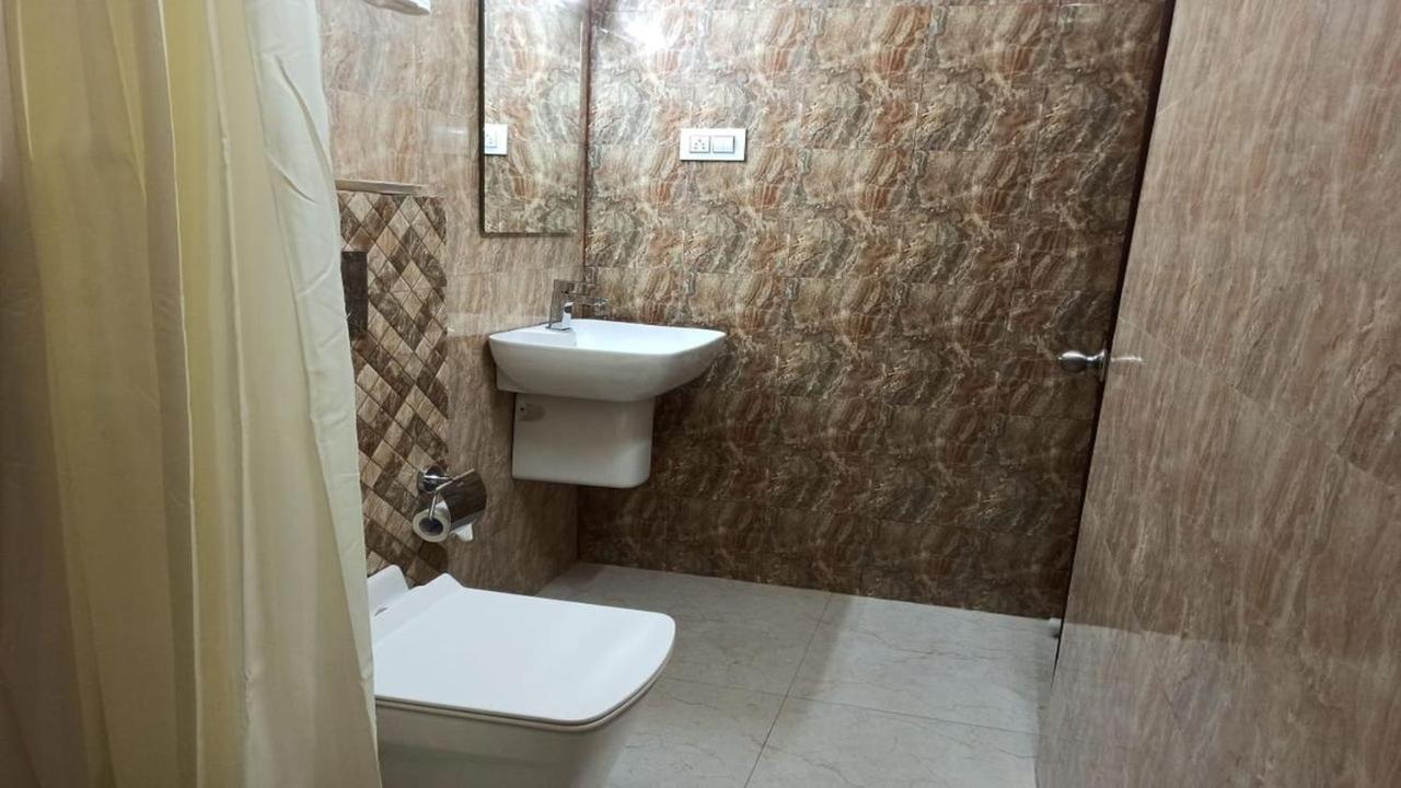 Hotel Aloka Residency Καλκούτα Εξωτερικό φωτογραφία